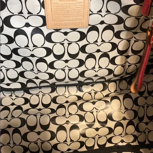 Coach Vintage Legacy Hampton Tote Bag. See pics for callouts. - Picture 3 of 7